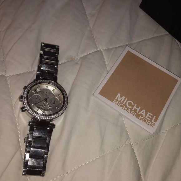 Michael Kors Women’s Watch - Picture 2 of 3
